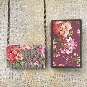 Gucci Blooms Chain Wallet